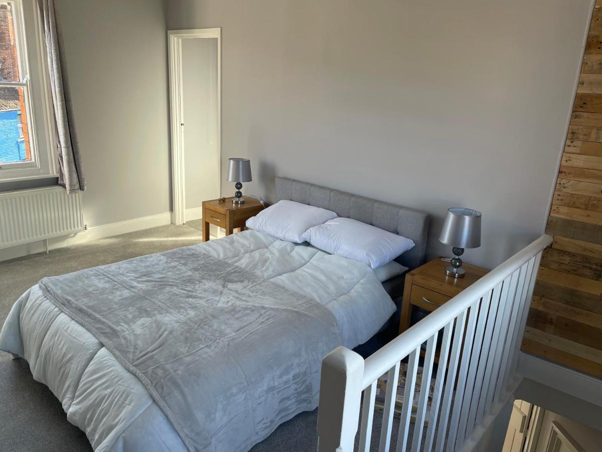 Brady'S Glastonbury Beautiful Pad Great Location! Екстериор снимка